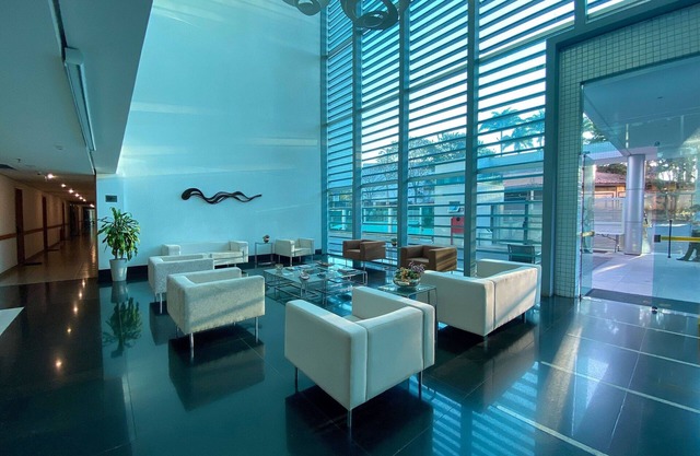 360 Lake View by Ozped