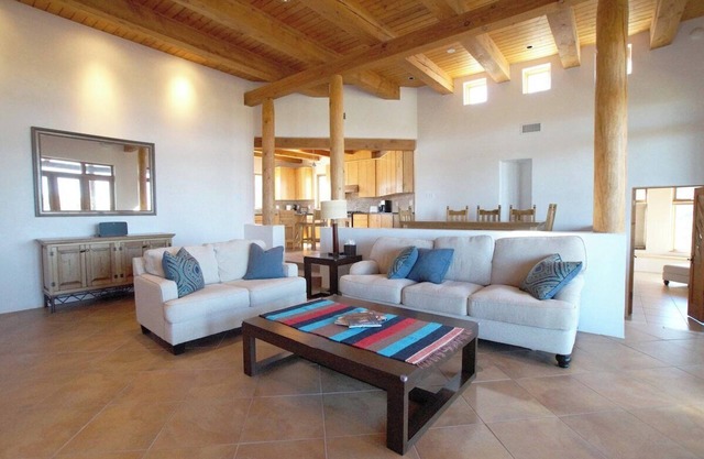 360° View Private Santa Fe Mountain Retreat