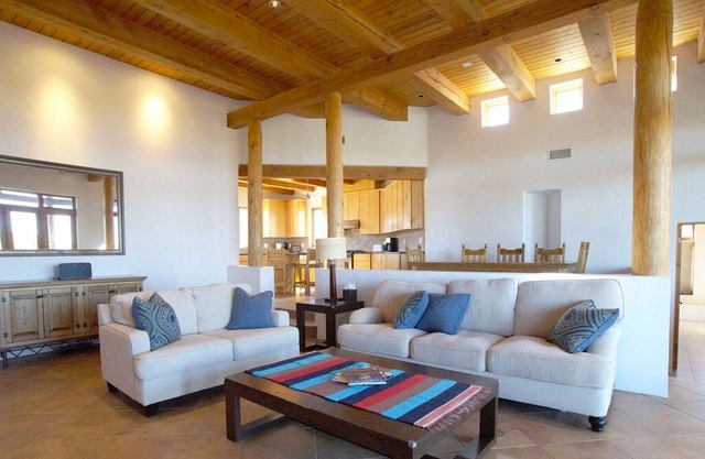 360° View Private Santa Fe Mountain Retreat