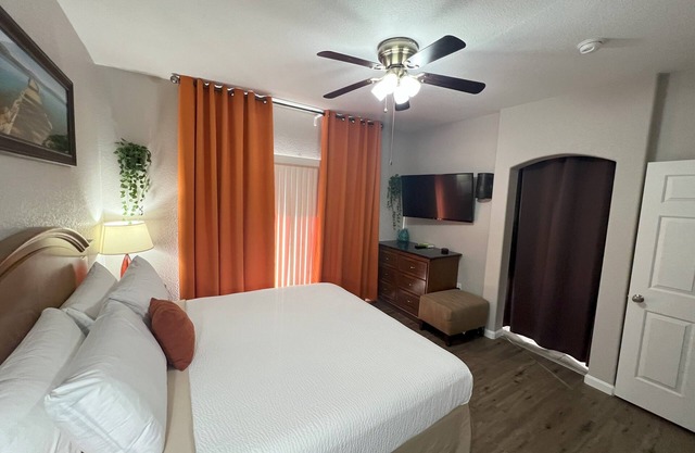 365 Sunshine of Yuma (3 bedrooms & 2.5 bath)