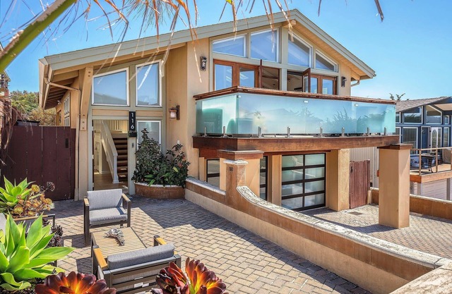 3809 Sea Foam Oasis - One Block to Miles of Beach