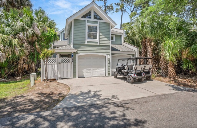 389 Wahoo Drive - Resort Access and Golf Cart Included with this rental!