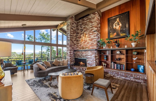 3969 Luminosa - Upscale Remodel, Outdoor Kitchen