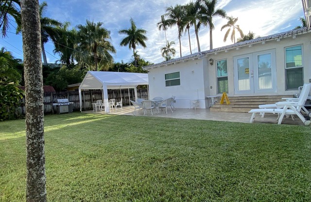 3Bd. & 2Bth. Private Island Security Gated Villa Miami Beach