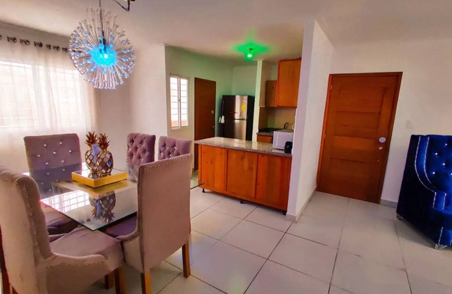 3BD condo with pool near Santiago airport, fully equipped, fast Wi-Fi, cable TV