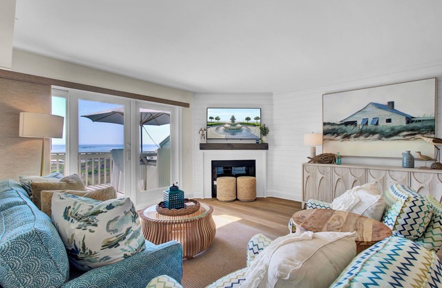 3BR Beach Front Condo in Wild Dunes Isle of Palms