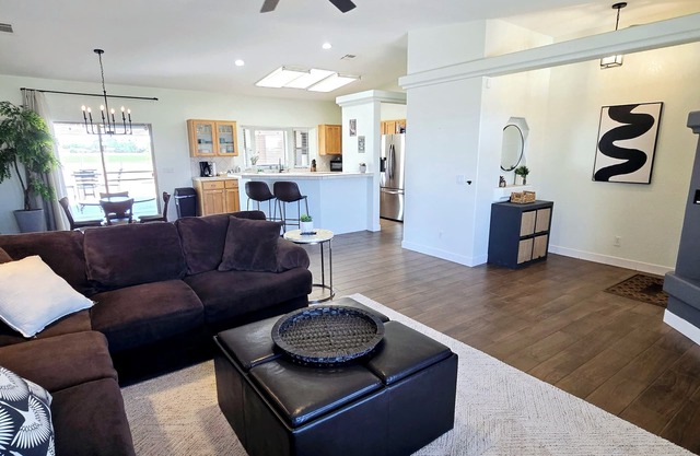 3BR FLEX Stay in Blythe - Contractors Nurses Families Long-Term OK