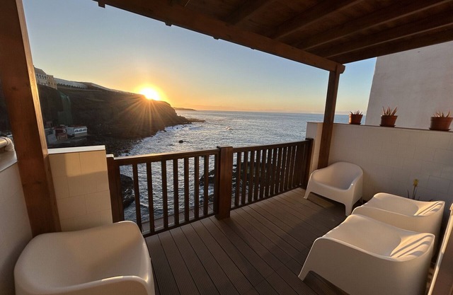 3BR Fronton Wave - Ocean View & Parking