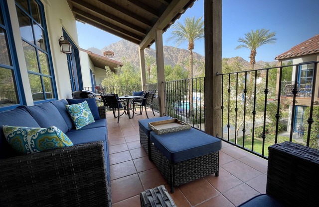 3BR Pool adjacent. Mountain view. Flexcation friendly. Elevated. #259882