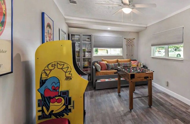 3brm/King*GameRoom*near Bush Gardens, USF& Moffitt