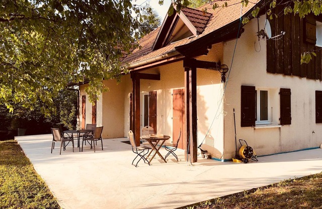 4 Bd house with garden, under the Saleve, near Swiss border.