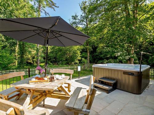 4 Bed in Abergele 88973