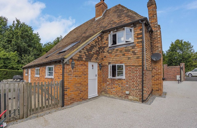 4 bedroom accommodation in Sevington, near Ashford