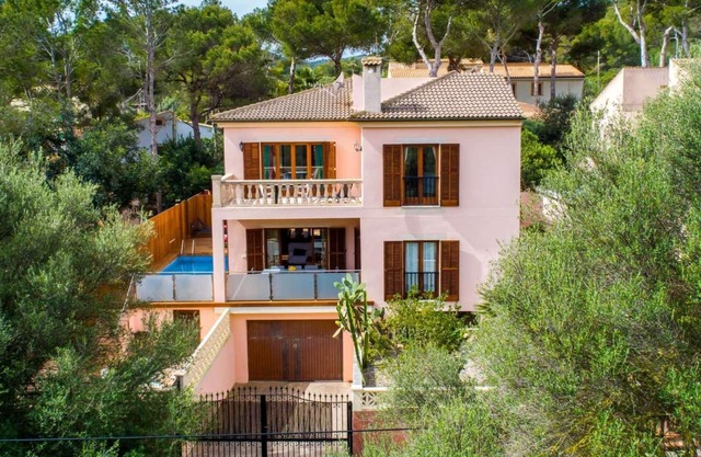 4 bedroom accommodation in Cala Ratjada