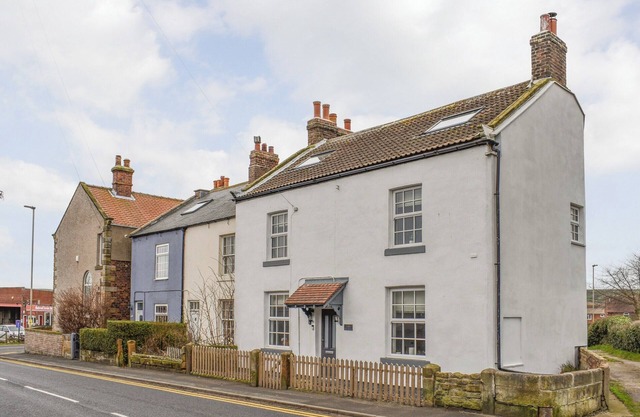 4 bedroom accommodation in Hinderwell