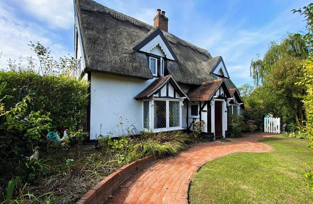 4 bedroom accommodation in Stowmarket