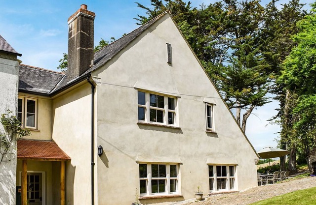 4 bedroom accommodation in Beaford, near Torrington
