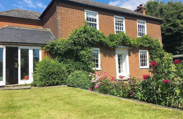 4 bedroom accommodation in Tilmanstone, near Deal