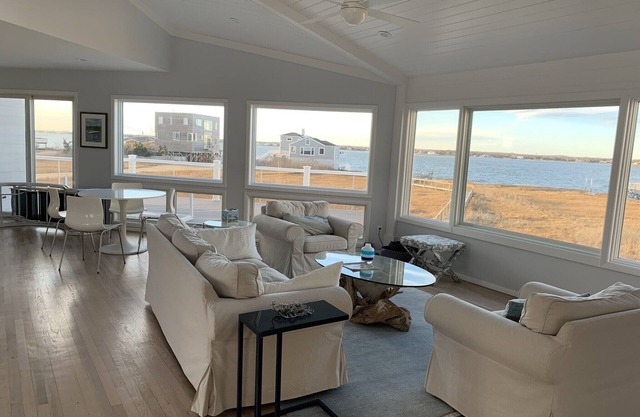 4 Bedroom Bayfront Home on Dune Rd