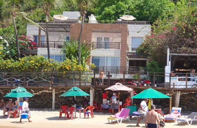 4 Bedroom Beachfront Dream Villa - Rooftop Pool - Praia de Pipa