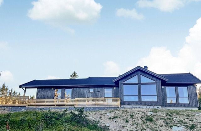 4 bedroom beautiful home in Sjusjøen