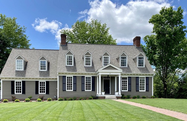 4 Bedroom Home with Spacious Deck and Backyard!