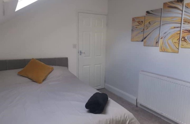 4 bedroom with EV charger