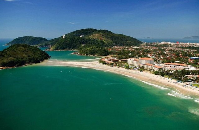 4 Bedrooms - 2 Suites - Gated Community - Garden Albamar