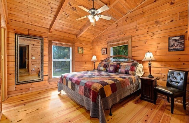 4 Brd 3 Bath on 6 acres near KC, Lee's Summit, Blue Springs, Kingsville.