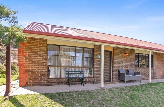 4 Carrickalinga Cove Apartments