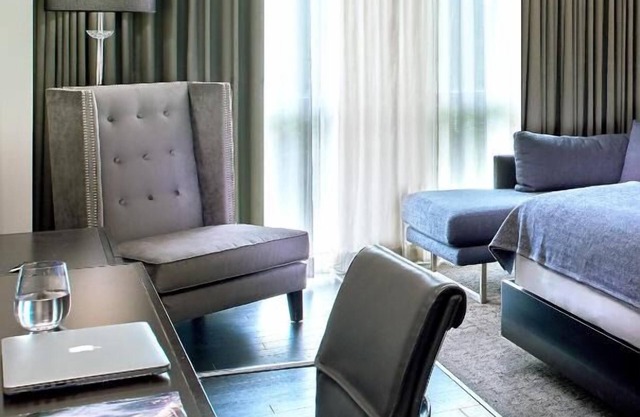 4 Convenient Units! Pool, Pets Allowed, Near Kemper Museum of Contemporary Art!