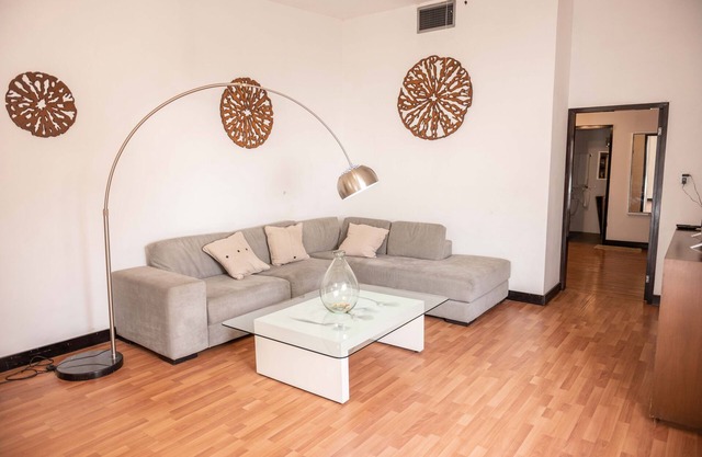 4 Master Suite For 2 People