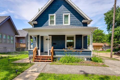 4 Mi to Dtwn Omaha Spacious Home with Fenced Yard!