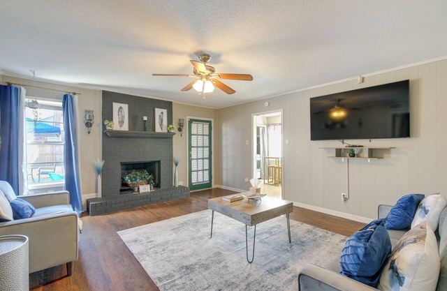 4 Mi to Shelby Farms Park: Memphis Home w/Patio!