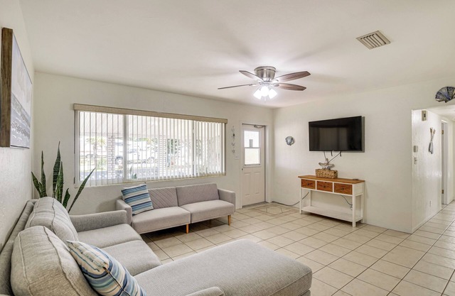 4 Mi to Shore: Family Home in Daytona Beach