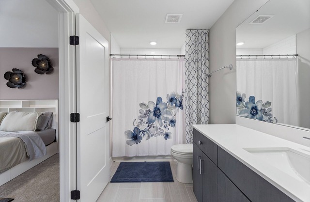 4 Min To North Hills, Walk to Shop, Dine, Home Gym