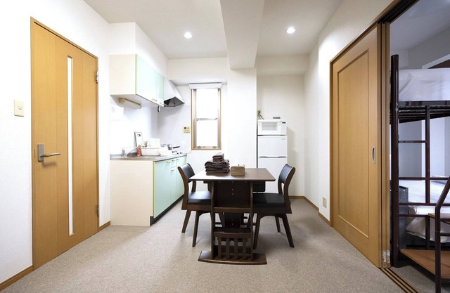 4 minutes walk from HigashiShinjuku Station on th - Swan Lake Inn Shinjuku 501/Shinjuku-ku Tokyo