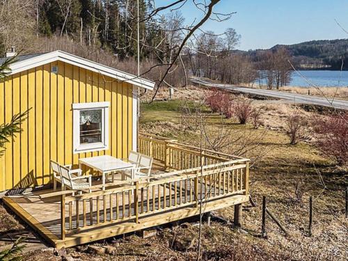4 person holiday home in HÄLLEVADSHOLM-By Traum