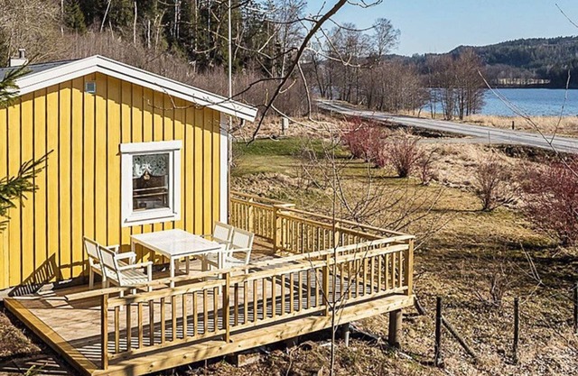 4 person holiday home in HÄLLEVADSHOLM-By Traum