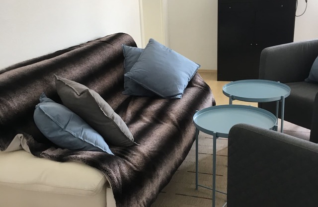 4 room apartment with balcony (and garden - ! currently not usable !)