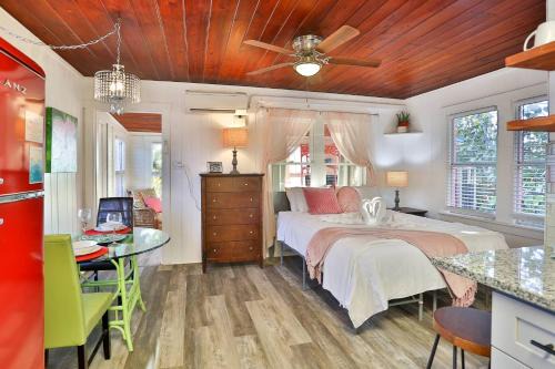 4 - Seahorse Cottages - Hibiscus