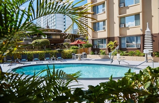 4 Spacious Units, Rooftop Pool Scene, Garden Surroundings, Steps from Downtown