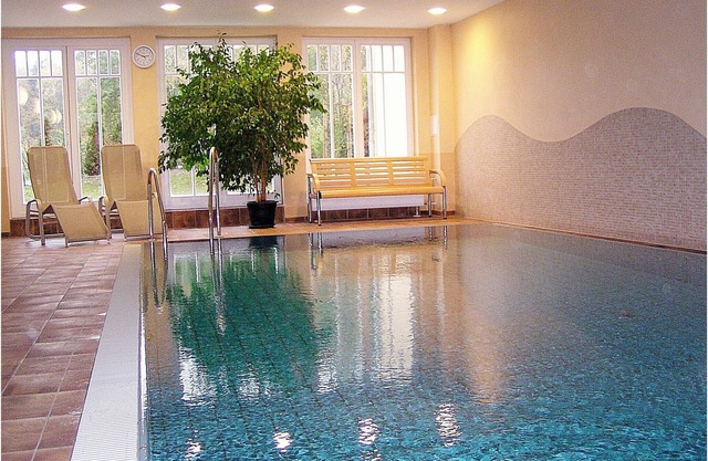 4*Stars-luxury-Apartment with swimming pool & spa directly at the beach