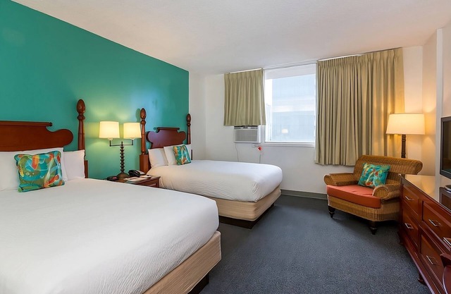 4 x Studio Two Doubles with Kitchenette Room at Pagoda Hotel