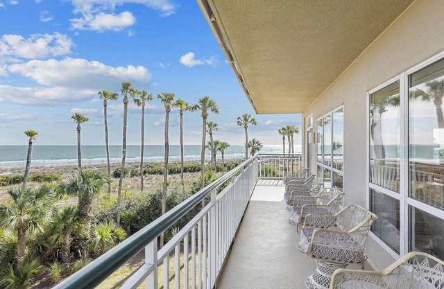 4207 Windsor Court North ~ Direct Ocean Front End Villa with Screened Balcony