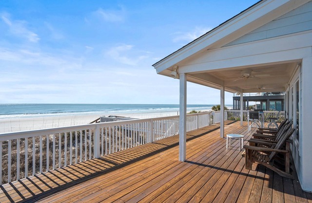 446 Tarpon Blvd - New to VRBO! Resort Access Included!