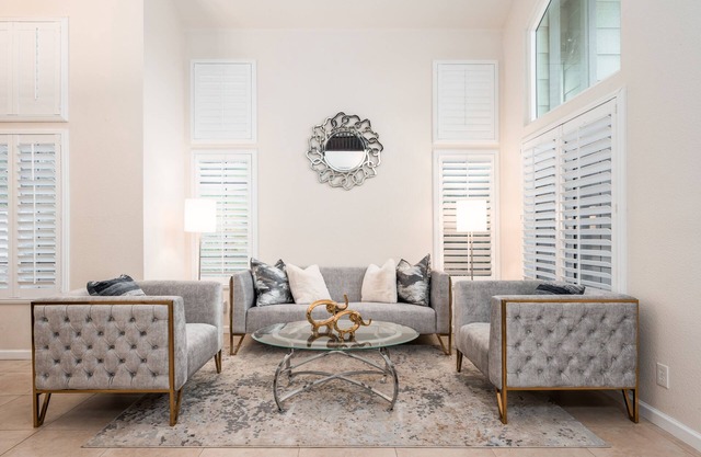 4b3b Spacious House/Free Parking/Pet friendly