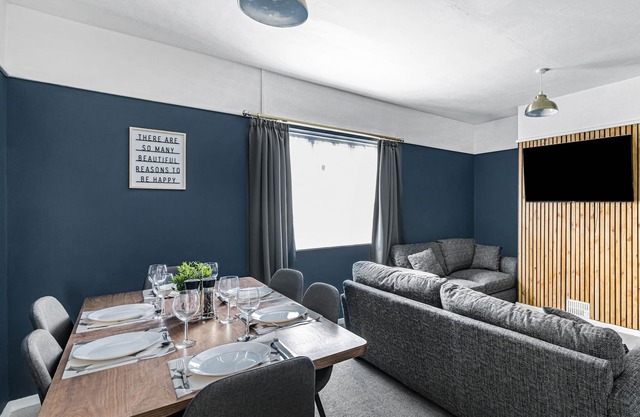 4BR House | Large garden