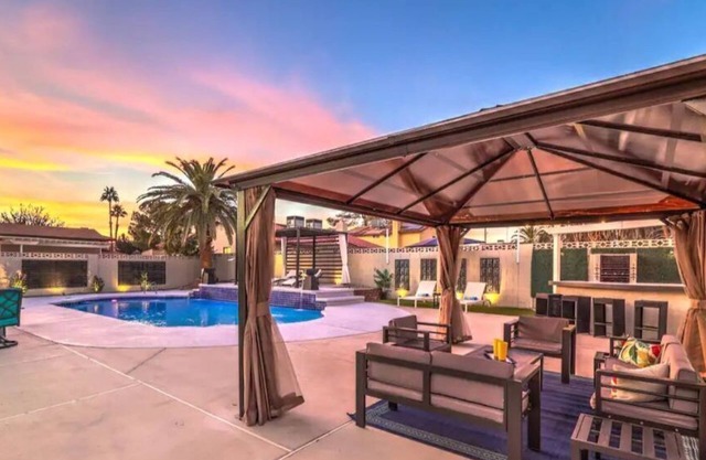 4BR House Near Strip/Airport w/Pool That's a Vegas Dream House