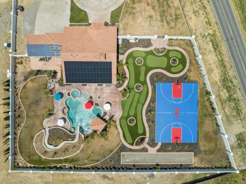 4BR LUXURY ENTERTAINMENT OASIS